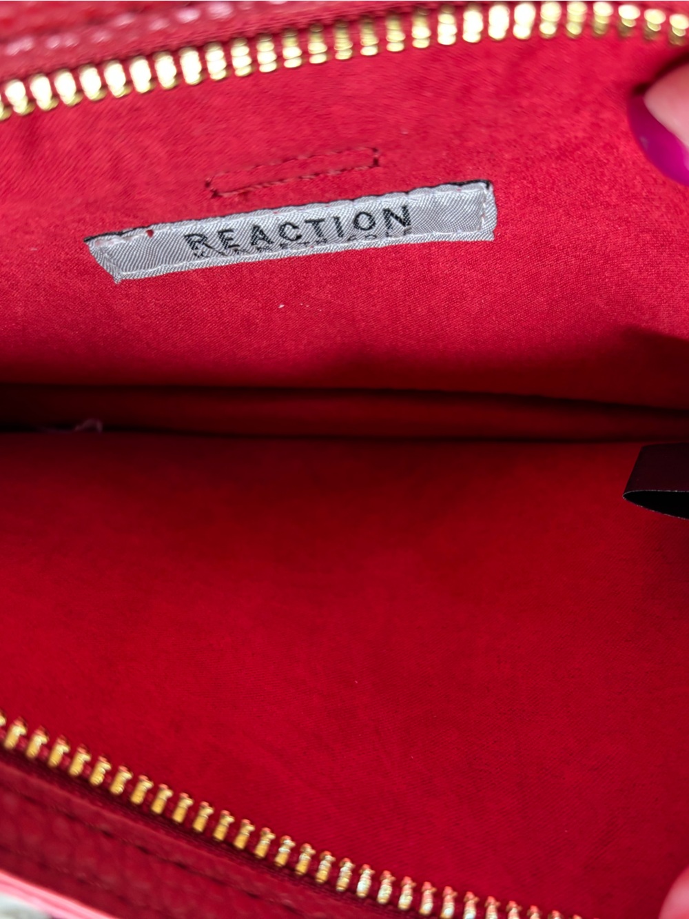 Kenneth Cole Reaction Red Pebble Crossbody Purse - Picture 9 of 11